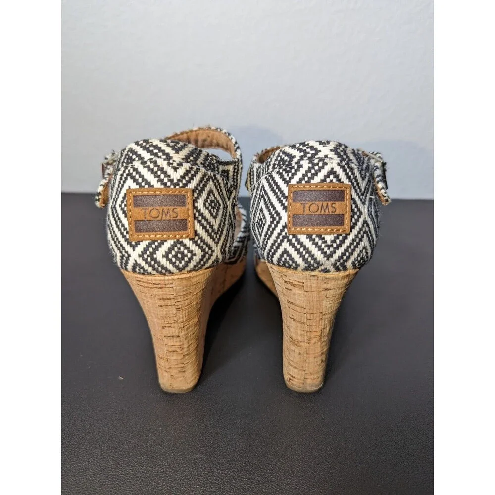 Toms Women Canvas Strap Cork Sole Wedge Sandals Black Tan Geometric BOHO W7